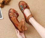 New Style Flat Women's Sandals with Rubber Sole - Image 3