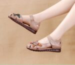 New Style Flat Women's Sandals with Rubber Sole - Image 4