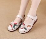 New Style Flat Women's Sandals with Rubber Sole - Image 5