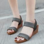 Wedge heel elastic large size women's sandals - Image 3