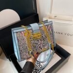 Women's underarm foreign handbag - Image 2