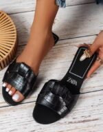 Flat bottom one-piece slippers for women - Image 6