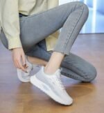 Breathable flying weave women's shoes - Image 4