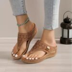 New flat thick bottom comfortable sandals - Image 3