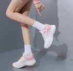 Running and jumping shoes for women - Image 3