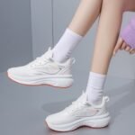 Running and jumping shoes for women - Image 2