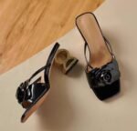 Floral-Decorated Chunky Heel Sandals - Image 3