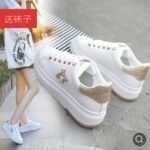Little white shoes for women - Image 9