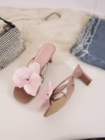 Women's Beach Sandals With Square Toe - Image 3