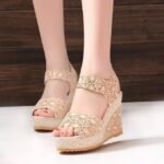 Comfortable soft bottom mid-heel shoe - Image 4