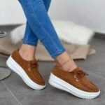 work-friendly sports shoes for women - Image 4