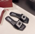 Outer wear flat slippers for women - Image 5