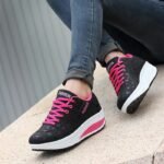 Sports and walking shoes for women - Image 5