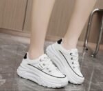 Soft-soled work-friendly shoes for women - Image 3