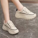 Soft-soled work-friendly shoes for women - Image 5