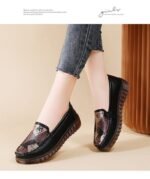 Cross-border Old Beijing Cloth Shoes for Women - Image 5