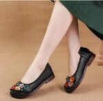 New Style Soft-Soled Low-Heel Women's Shoes Ethnic Style - Image 6