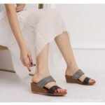 Women's Single-Strap Wedge Sandals - Image 5