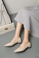 Pointed-Toe Square-Heeled Women's Leather Shoes - Image 5