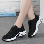 Women’s Rocking Shoes 2026 - Image 5