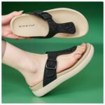 Rhinestone Flip-Flops Comfortable Thick-Soled Beach Slippers - Image 2